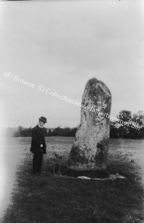 CLOGH AN FEAR MOR WHERE CUCHULLIN DIED  S. SIDE OF STONE FR. JAS O'QUINN ?